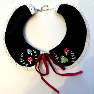 Hot Topic Mushroom Frog Black Collar